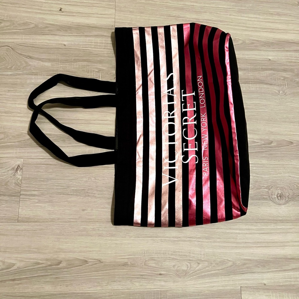 NWOT VICTORIA'S SECRET Pink/Black striped Shiny Stripes Logo On Front Tote Bag